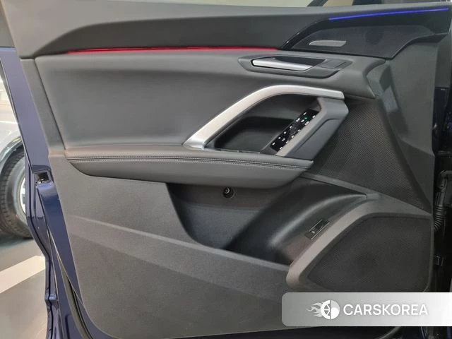 Audi Q5 (80A) 2025 Синий из Кореи, фото 2