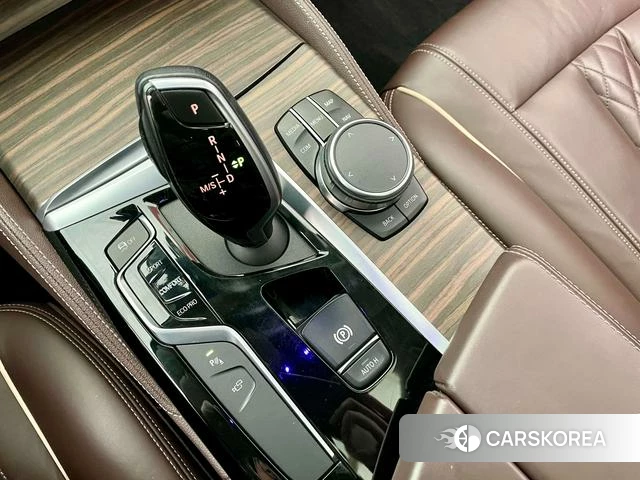 BMW 5 series 2019 Черный из Китая, фото 2