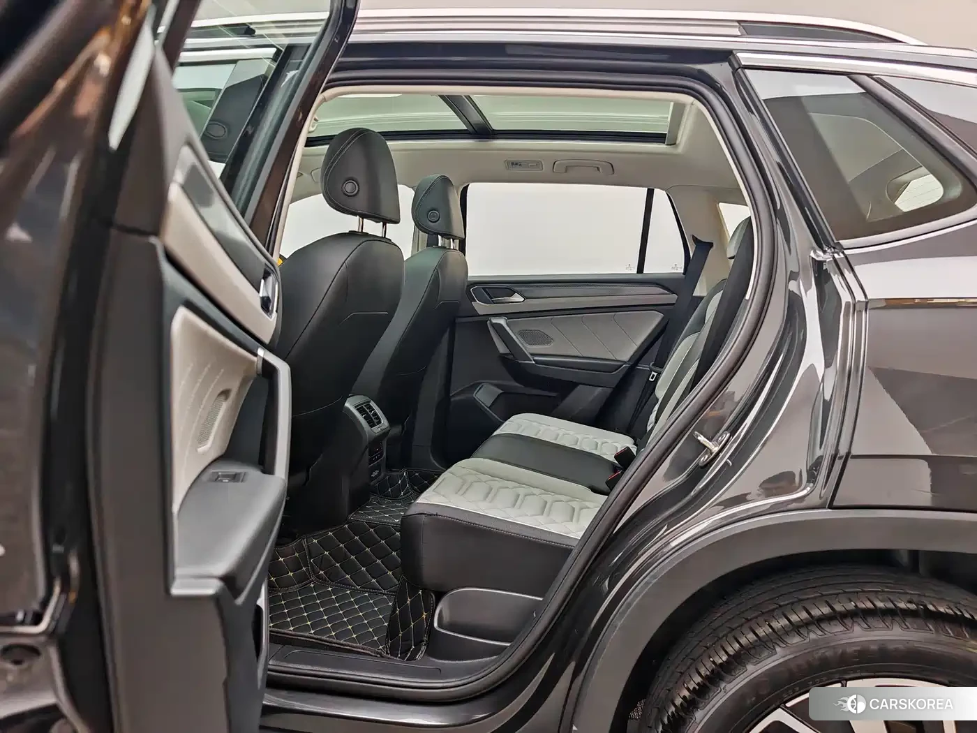 Volkswagen Tayron 2026 Черный из Китая, фото 2