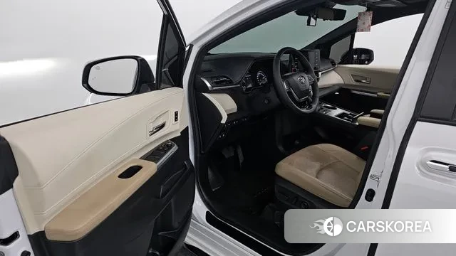 Toyota Sienna 4th Generation 2023 Белый из Кореи, фото 2