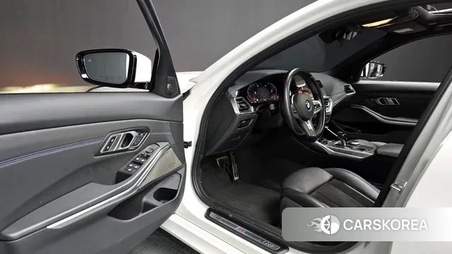 BMW 3 Series (G20) 2020 Белый из Кореи, фото 2