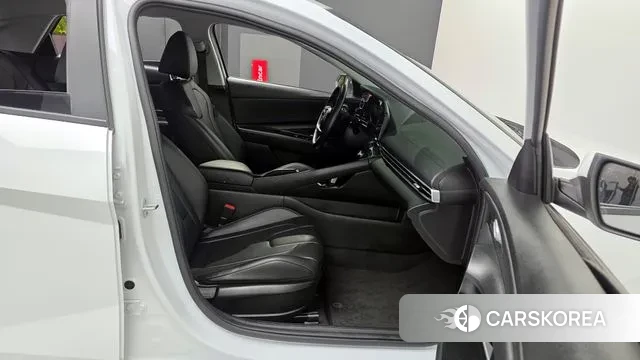 Hyundai Avante (CN7) 2022 Белый из Кореи, фото 2