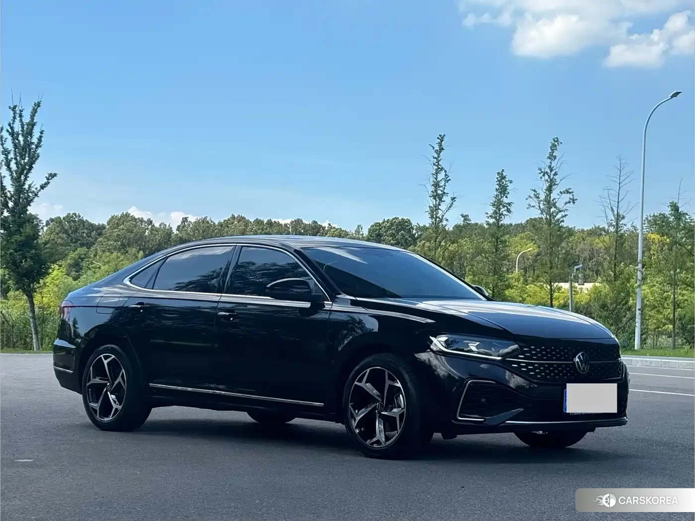 Volkswagen Passat 2025 Черный из Китая, фото 2