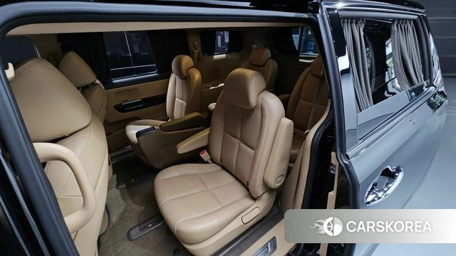 Kia The New Carnival 2018 Черный из Кореи, фото 2