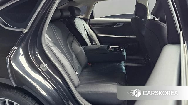 Genesis G80 (RG3) 2022 Черный из Кореи, фото 2