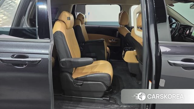 Kia Carnival 4th generation 2023 Серый из Кореи, фото 2