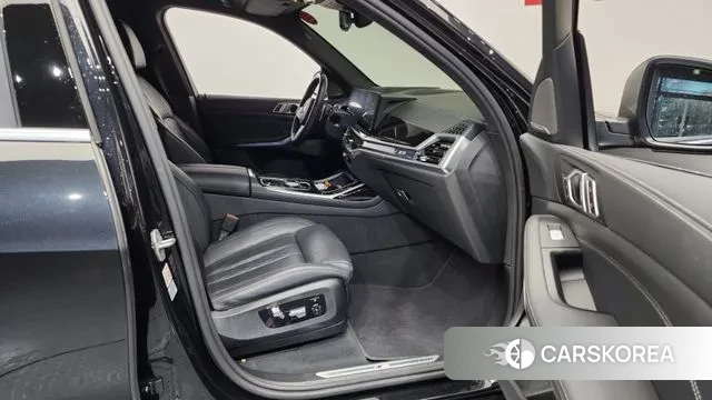 BMW X7 (G07) 2023 Черный из Кореи, фото 2