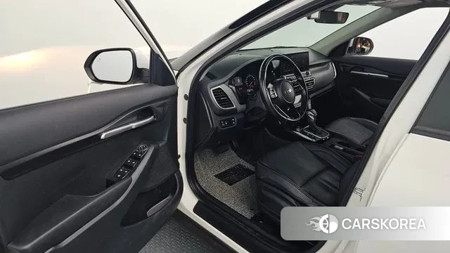 Kia Seltos 2021 Белый из Кореи, фото 2