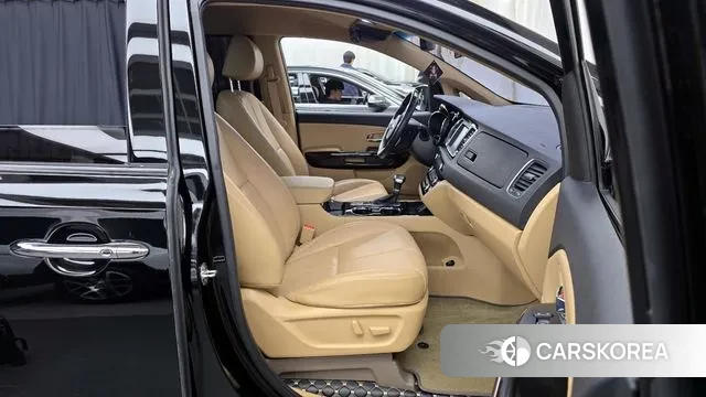 Kia The New Carnival 2019 Черный из Кореи, фото 2