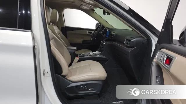 Ford Explorer 6th Generation 2020 Белый из Кореи, фото 2