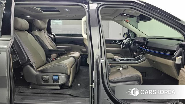 Kia The New Carnival 4th Generation 2024 Черный из Кореи, фото 2