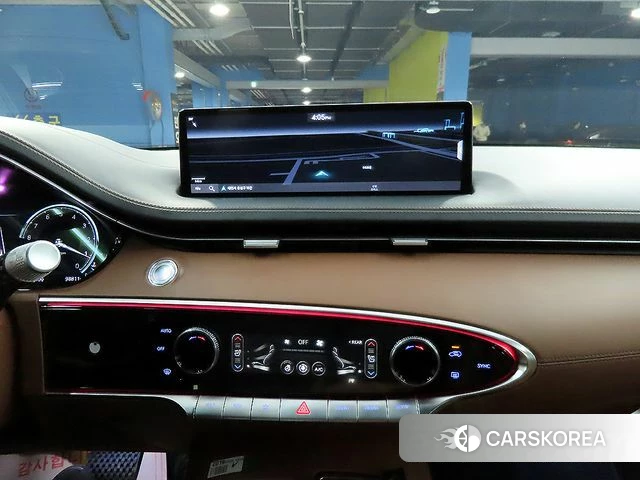 Genesis GV70 2022 Белый из Кореи, фото 2