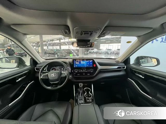 Toyota Highlander 2024 Белый из Китая, фото 2