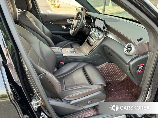 Mercedes-Benz GLC 2022 Черный из Китая, фото 2