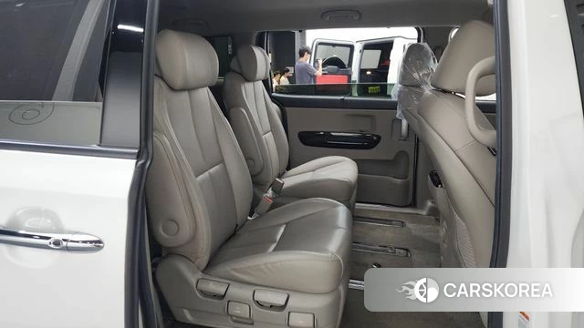 Kia The New Carnival 2019 Белый из Кореи, фото 2