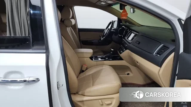 Kia The New Carnival 2018 Белый из Кореи, фото 2