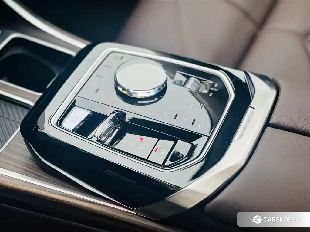 BMW 7 series 2025 Черный из Китая, фото 2