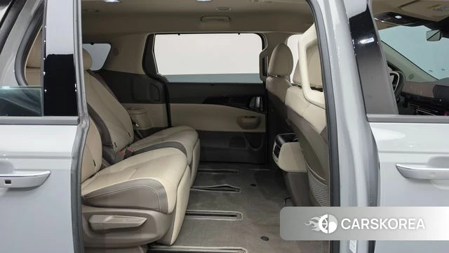 Kia The New Carnival 4th Generation 2025 Серый из Кореи, фото 2