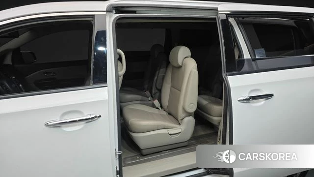 Kia The New Carnival 2018 Белый из Кореи, фото 2