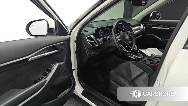 Kia The New Seltos 2022 Белый из Кореи, фото 2