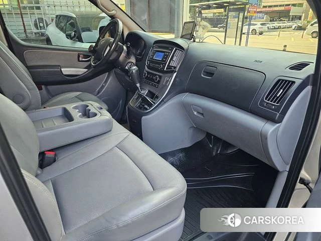 Hyundai The New Grand Starex 2021 Серебряный из Кореи, фото 2