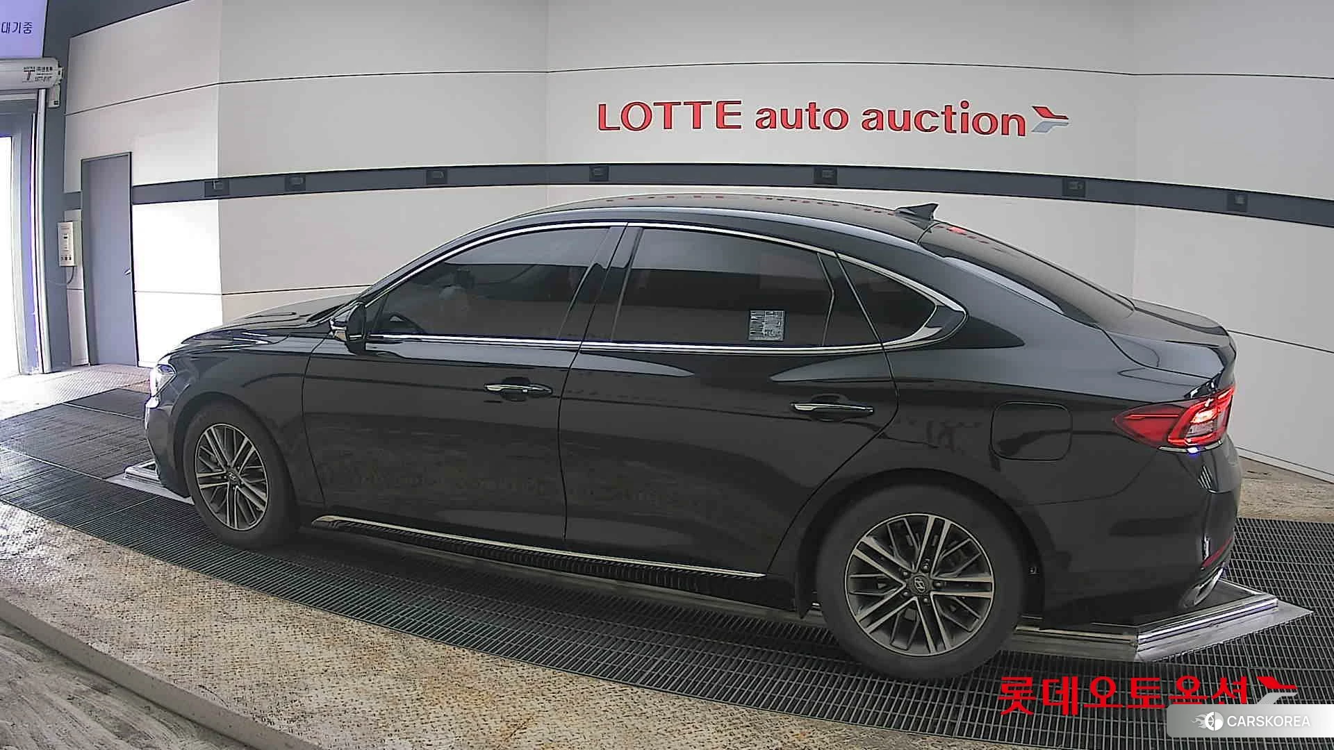 Hyundai Grandeur 2018 Черный из Кореи, фото 2