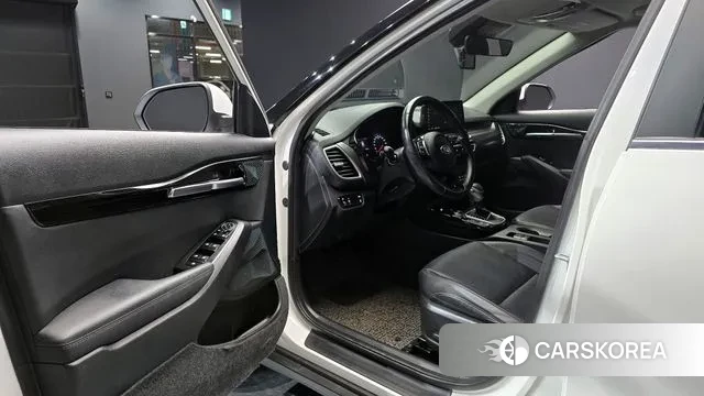 Kia Seltos 2021 Белый из Кореи, фото 2