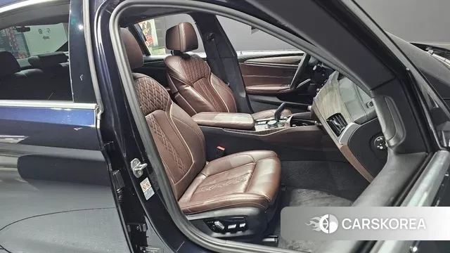 BMW 5 Series (G30) 2020 Синий из Кореи, фото 2