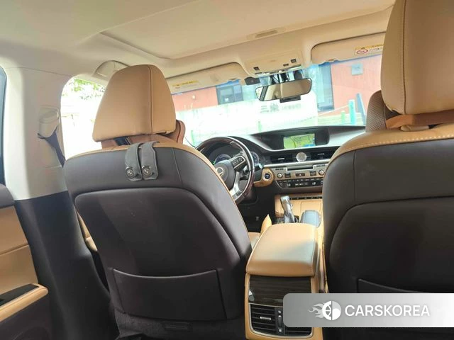 Lexus New ES300h 2018 Черный из Кореи, фото 2