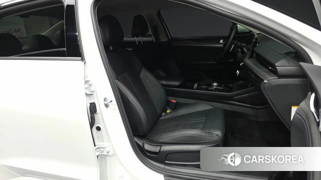 Kia The New K5 Hybrid 3rd generation 2024 Белый из Кореи, фото 2