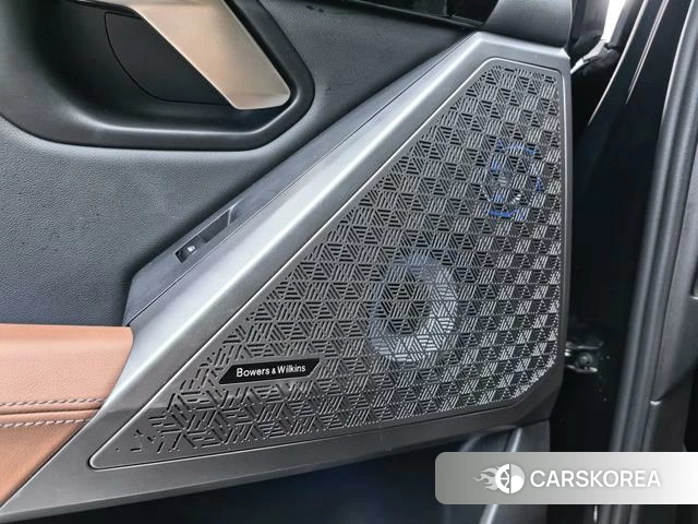BMW 5 series 2024 Черный из Китая, фото 2