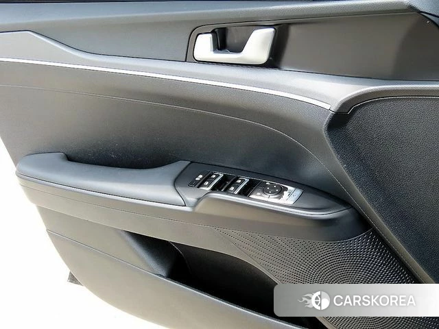 Kia K5 3rd generation 2023 Черный из Кореи, фото 2