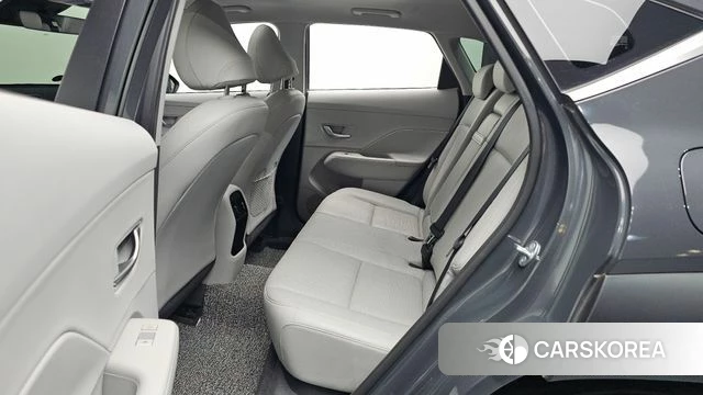 Hyundai Kona (SX2) 2023 Серый из Кореи, фото 2