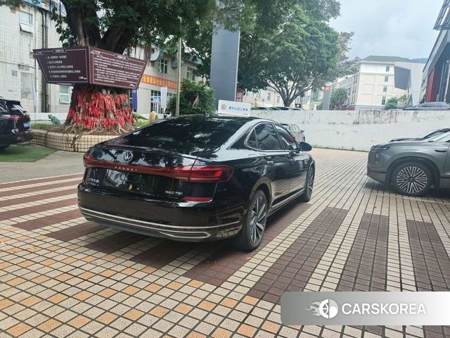 Volkswagen Passat 2024 Черный из Китая, фото 2