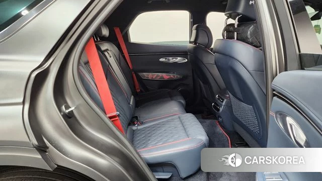 Genesis GV70 2023 Черный из Кореи, фото 2