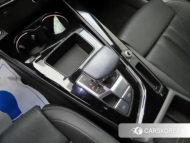 Audi A4 (B9) 2021 Белый из Кореи, фото 2