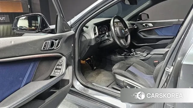 BMW 1 Series (F40) 2020 Серый из Кореи, фото 2