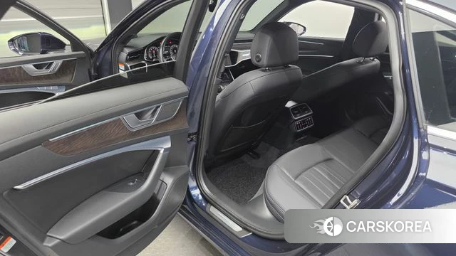 Audi A6 (C8) 2021 Синий из Кореи, фото 2