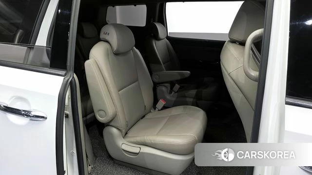 Kia The New Carnival 2019 Белый из Кореи, фото 2