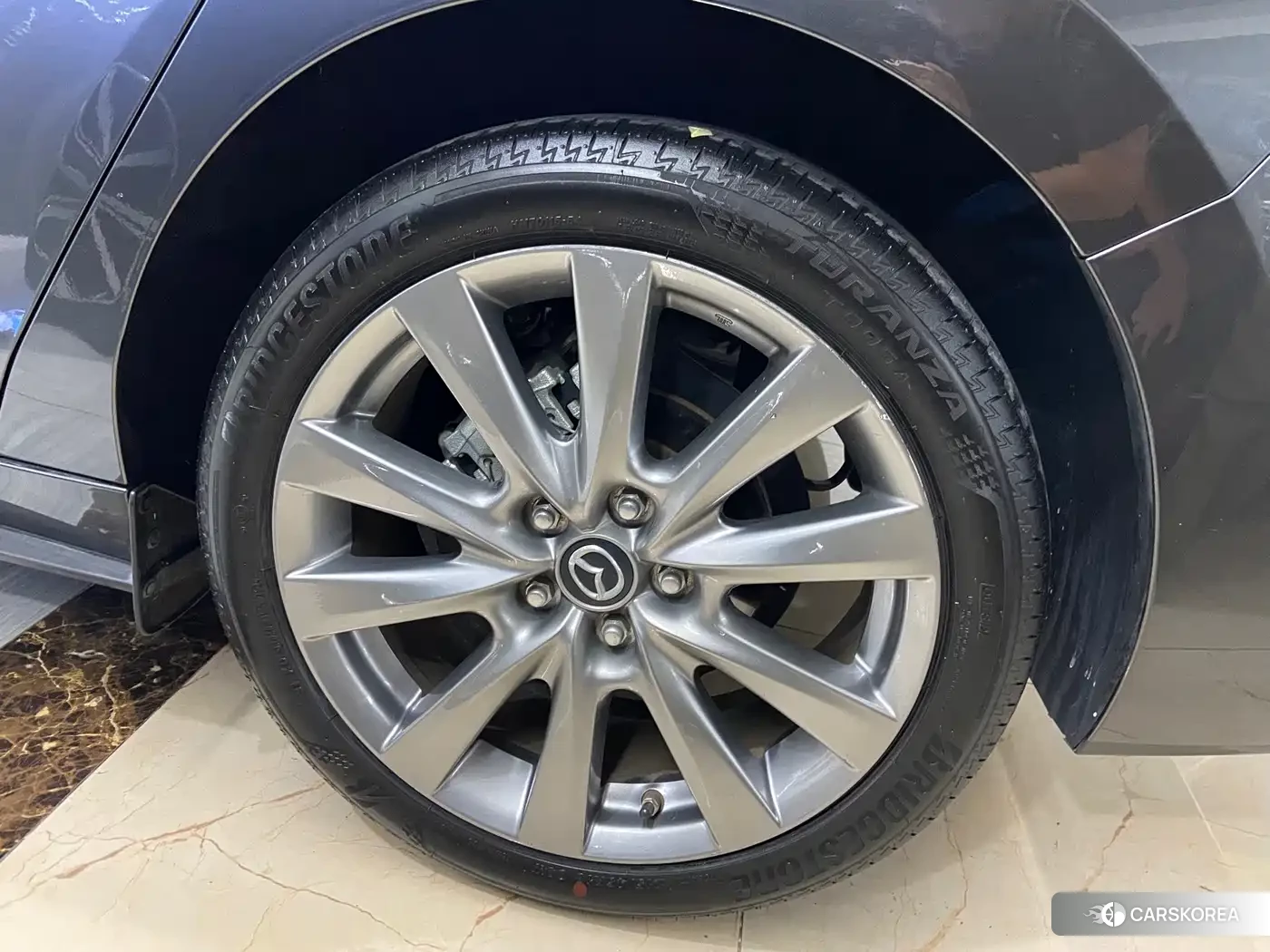 Mazda 3 2022 Silver/gray из Китая, фото 2
