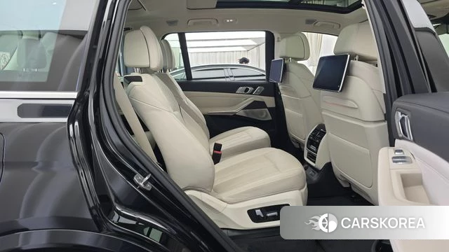 BMW X7 (G07) 2021 Черный из Кореи, фото 2