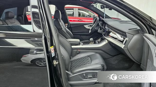 Audi Q7 (4M) 2023 Черный из Кореи, фото 2