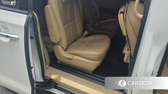 Kia The New Carnival 2019 Белый из Кореи, фото 2