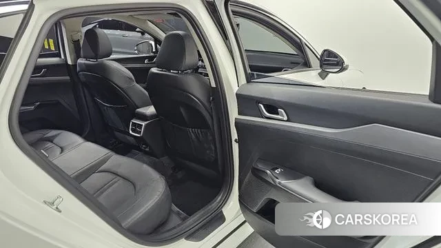 Kia K5 3rd generation 2021 Белый из Кореи, фото 2