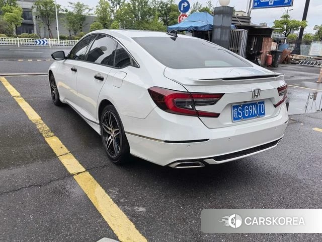 Honda Accord 2023 Белый из Китая, фото 2