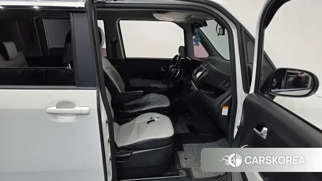 Kia The New Kia Ray EV 2023 Белый из Кореи, фото 2