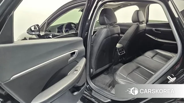 Hyundai Sonata (DN8) 2022 Черный из Кореи, фото 2