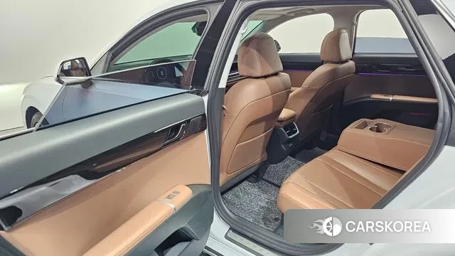 Hyundai Grandeur Hybrid (GN7) 2023 Белый из Кореи, фото 2