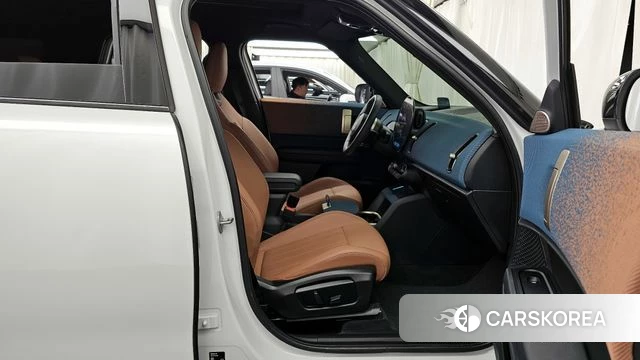 Mini Cooper S Countryman 3rd Generation 2024 Белый из Кореи, фото 2