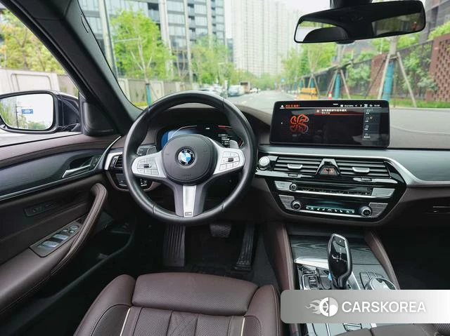 BMW 5 series 2023 Черный из Китая, фото 2